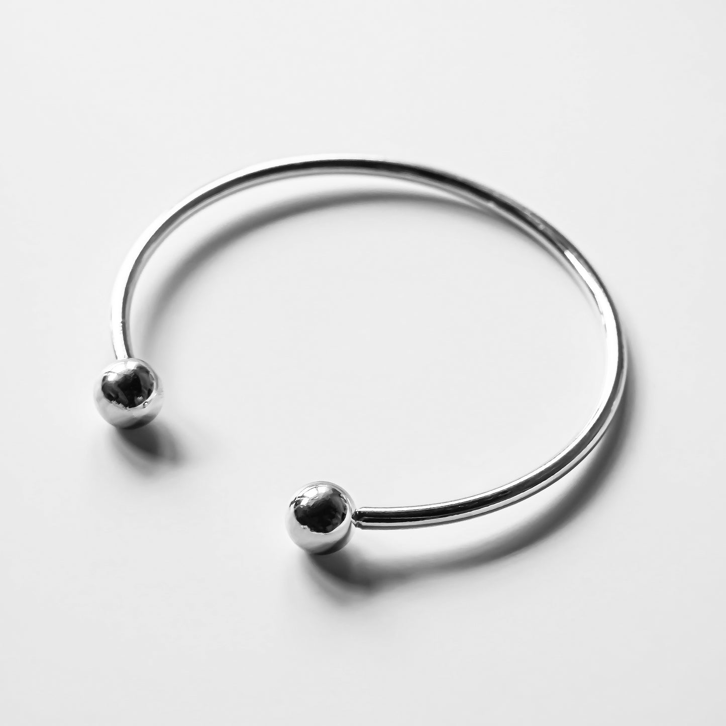 BANGLE BRACELET